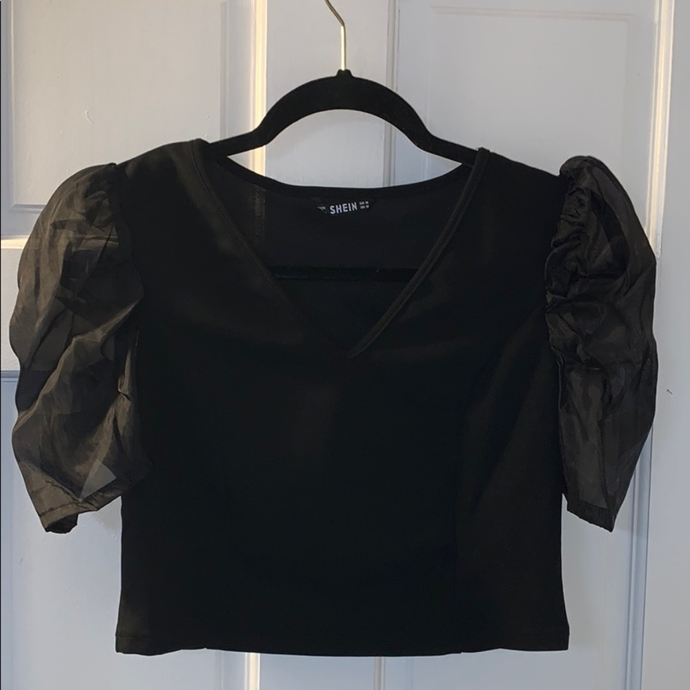 Black ruffled-sleeve crop top